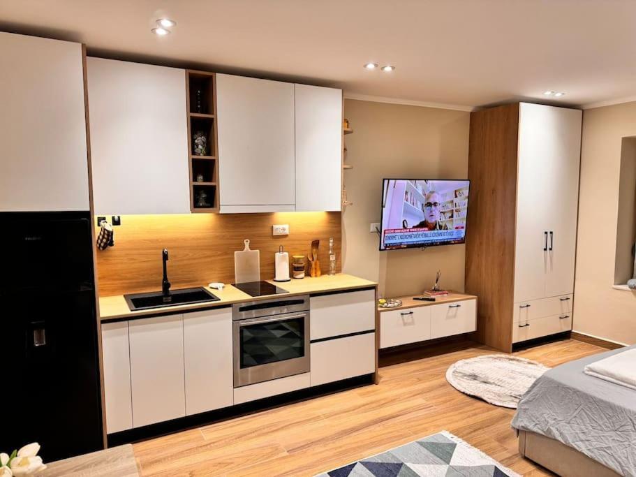 Hidden Gem 1 Apartman Tirana Kültér fotó